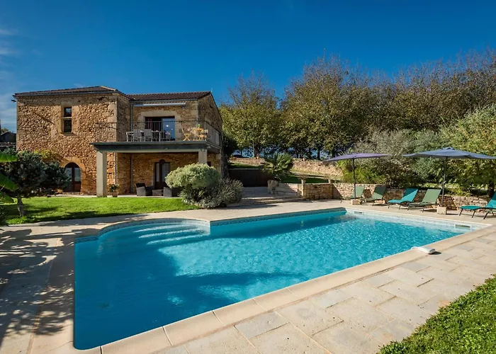 La Roque Haute * Mazeyrolles