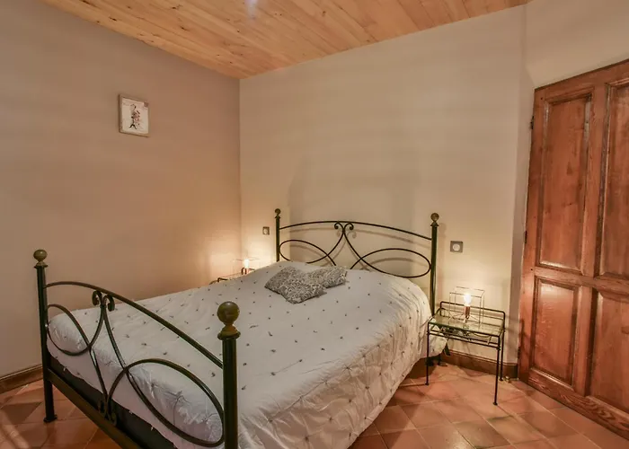 La Roque Haute * Mazeyrolles