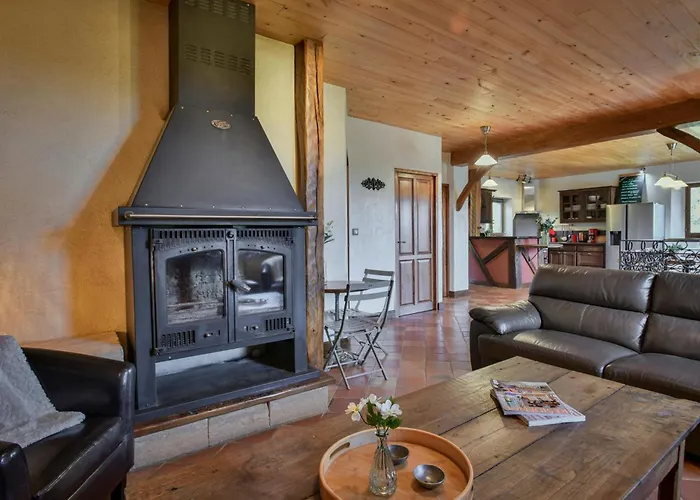 La Roque Haute Ferienhaus Mazeyrolles